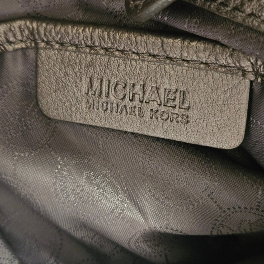 Michael Kors Metallic Silver Leather Crossbody Bag Chain Strap Convertible - Picture 3 of 6